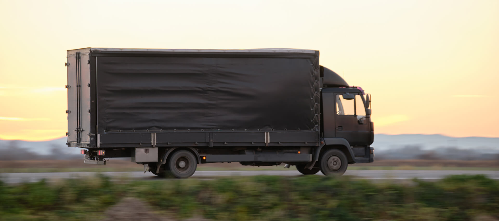The Rewarding Career of Truck Driving with Logisticize